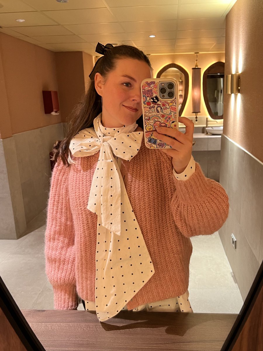 𝔉𝔯𝔢𝔡𝔢𝔯𝔦𝔮𝔲𝔢 tweet media