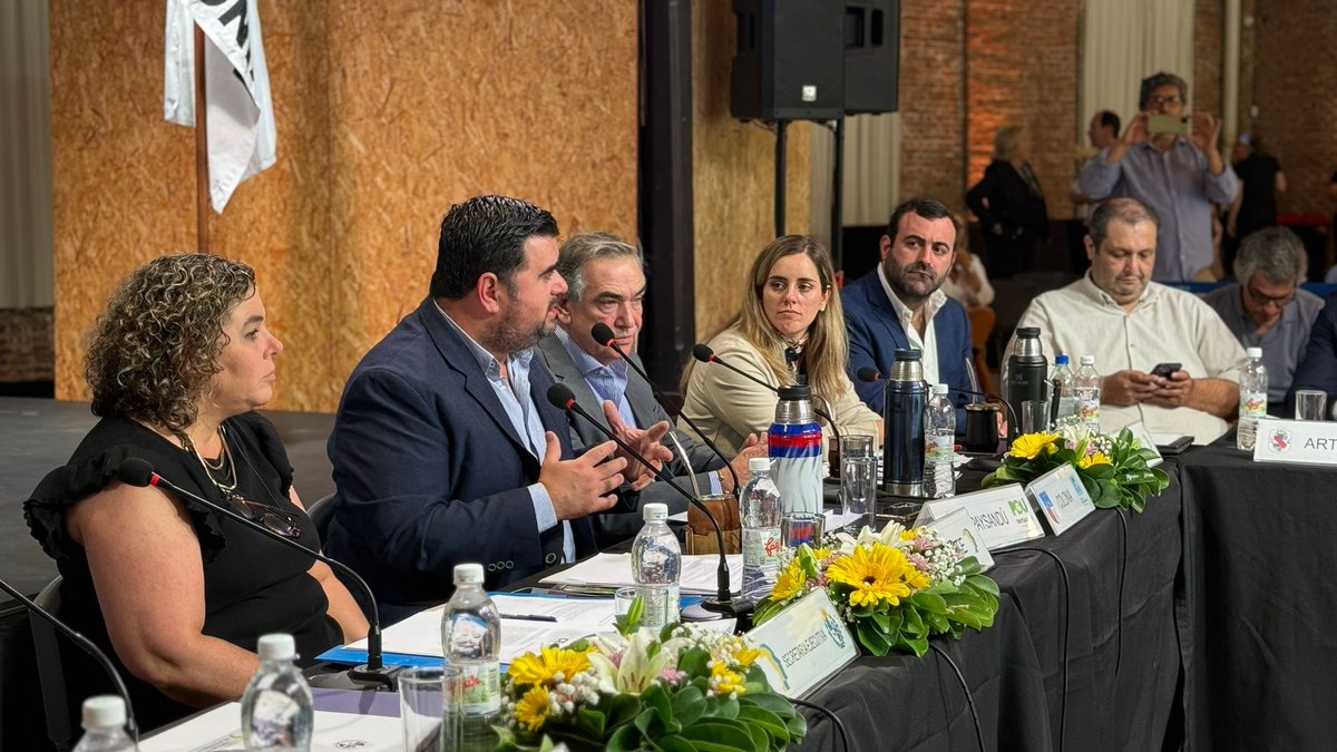 Congreso de Intendentes tweet media