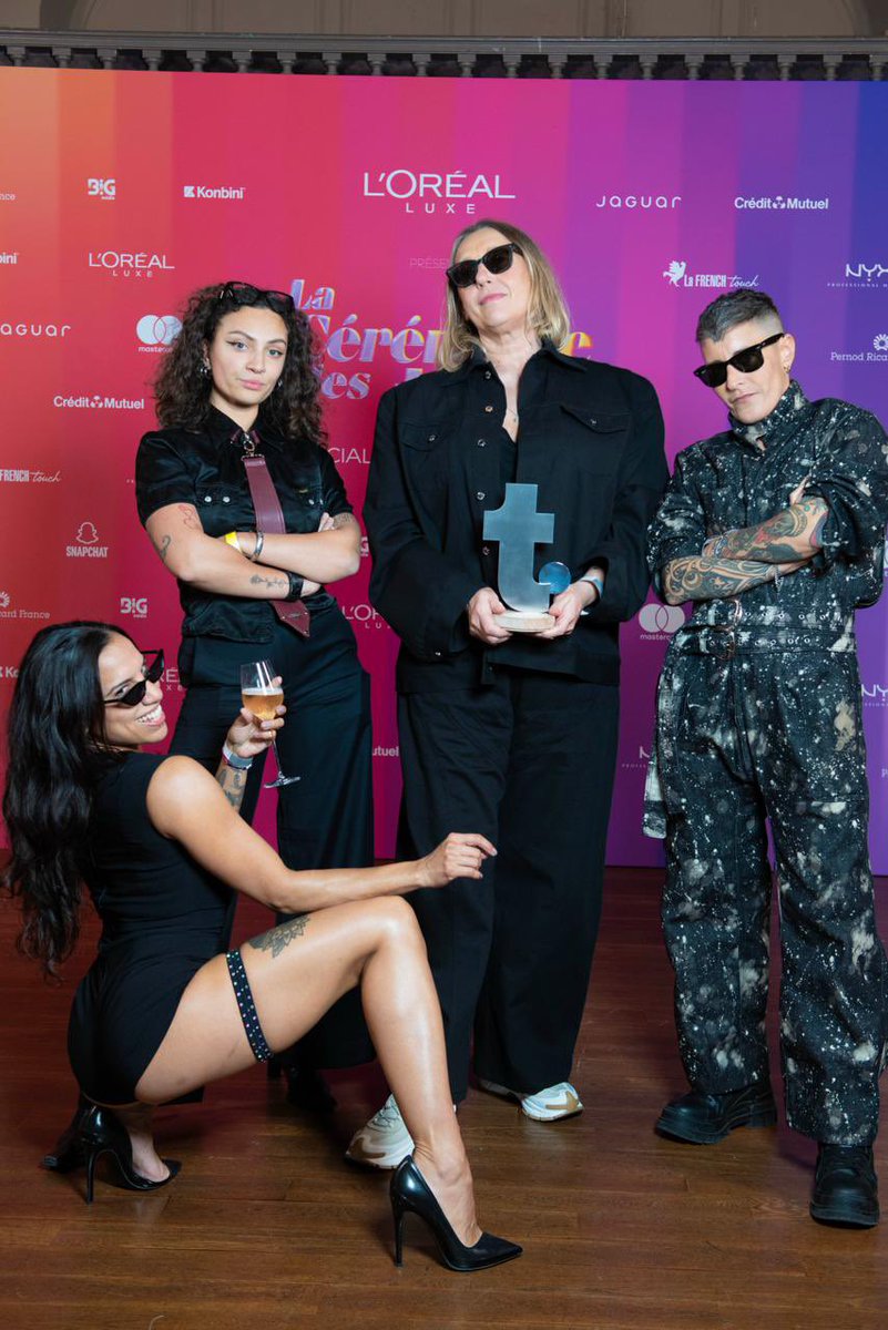 Sales connes sales gouines etc….