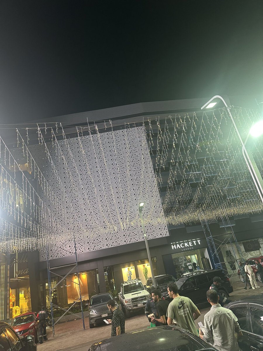 C’est aussi à Kinshasa dans la ville moderne d’ici 2028 dirigé par le Bâtisseur <a href="/daniel_bumba_01/">Daniel bumba lubaki</a> 👌