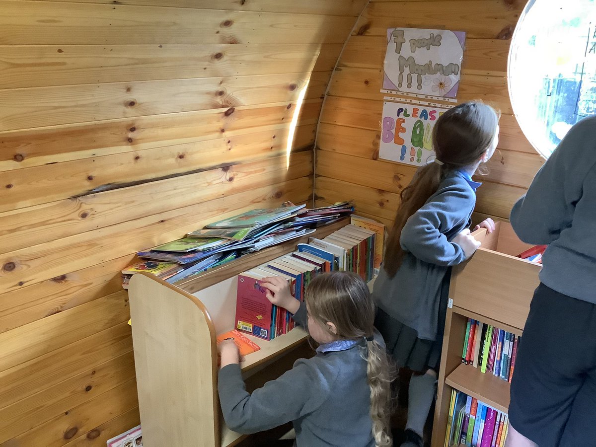 Carleton House Preparatory School tweet media