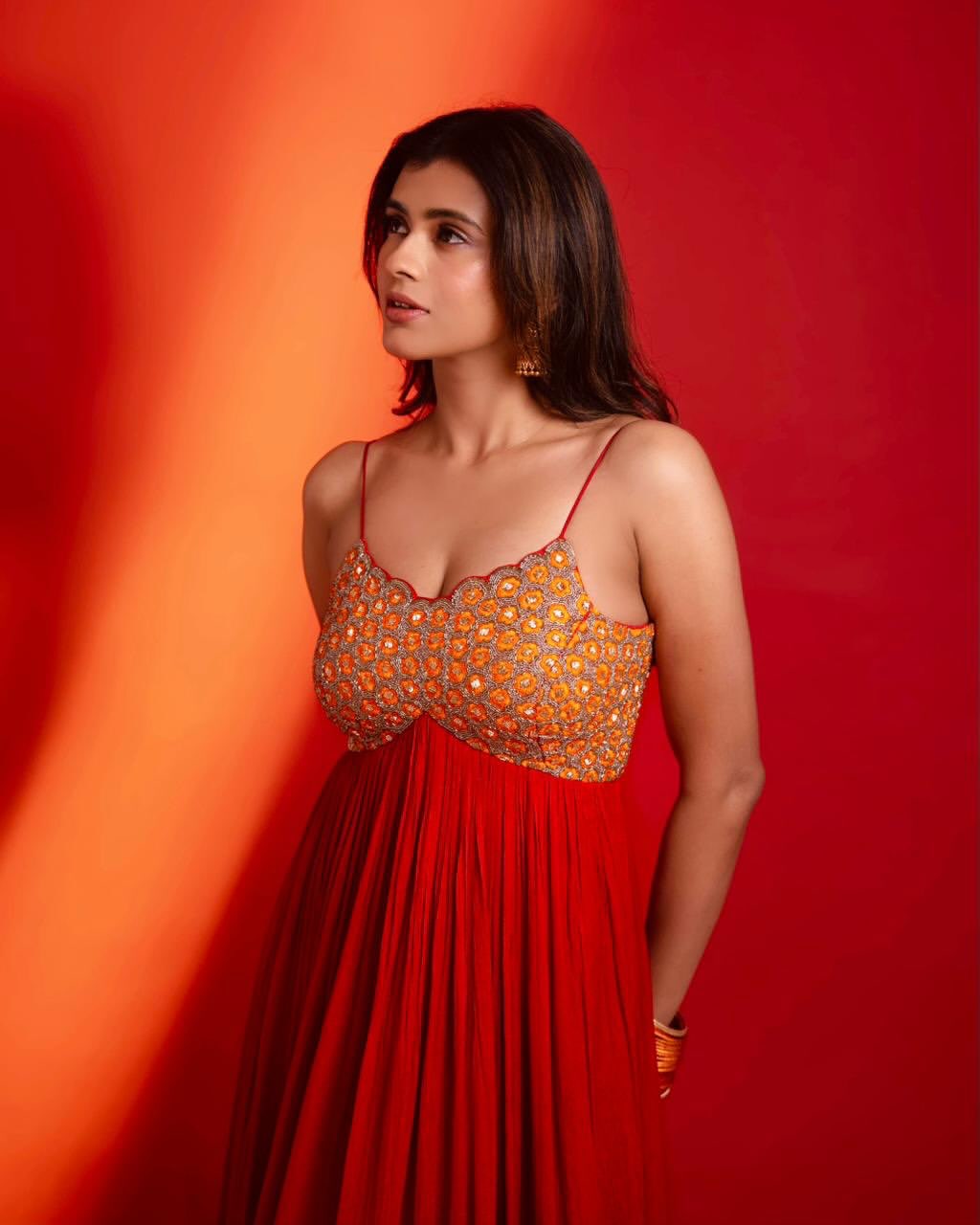 G75NoWIbUAEb880?format=jpg&name=large