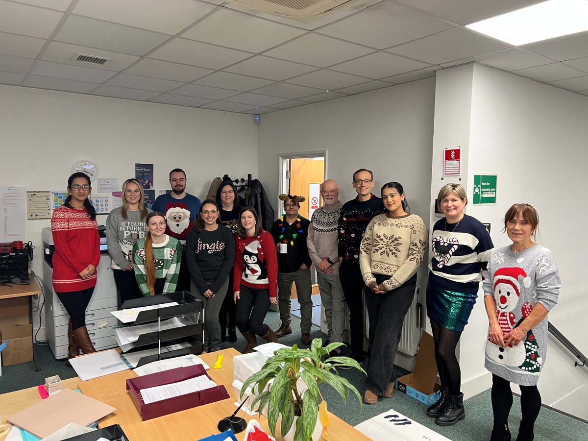MartinTolhurst1's tweet image. 🎄It’s officially festive jumper season and we are fully embracing it🎄

We’re proudly wearing our best Christmas jumpers for #ChristmasJumperDay to help support the incredible work of @savechildrenuk  

Warm jumpers, warm hearts and a wonderful cause behind it all!
#TeamTolhurst