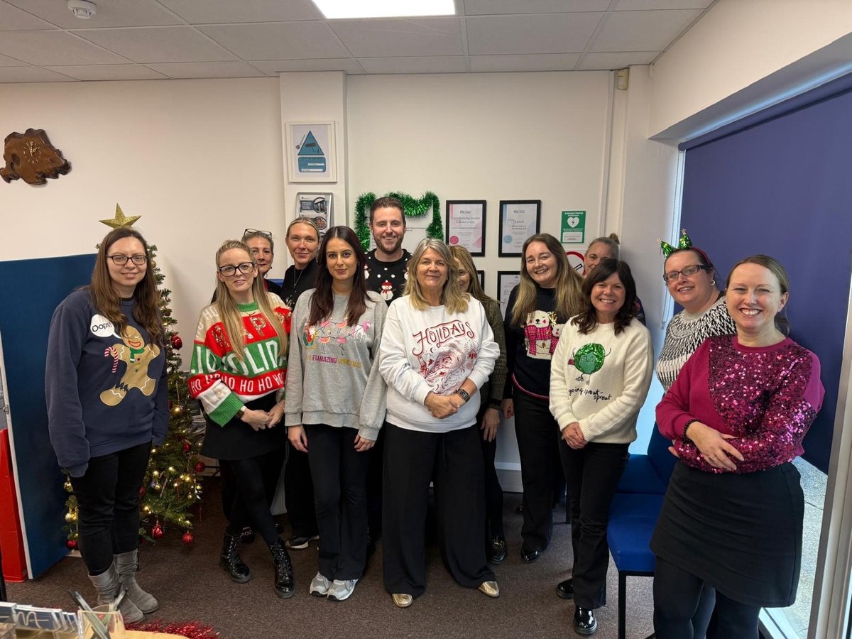 MartinTolhurst1's tweet image. 🎄It’s officially festive jumper season and we are fully embracing it🎄

We’re proudly wearing our best Christmas jumpers for #ChristmasJumperDay to help support the incredible work of @savechildrenuk  

Warm jumpers, warm hearts and a wonderful cause behind it all!
#TeamTolhurst