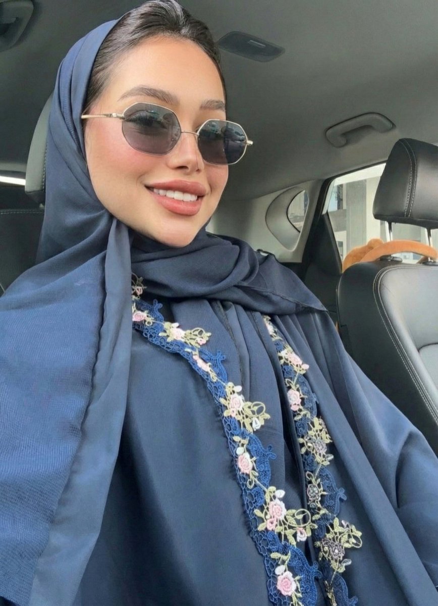 لديك مشاكل؟! دعها تتراكم ... 
الخميس ليس اليوم المناسب
للخوض في أي مُشكلة 😊

#الخميس_الونيس
#بوح_مها 
#مها_الجفري