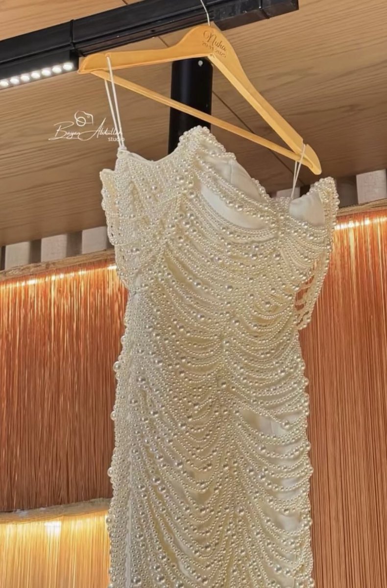 Classy Weddings tweet media