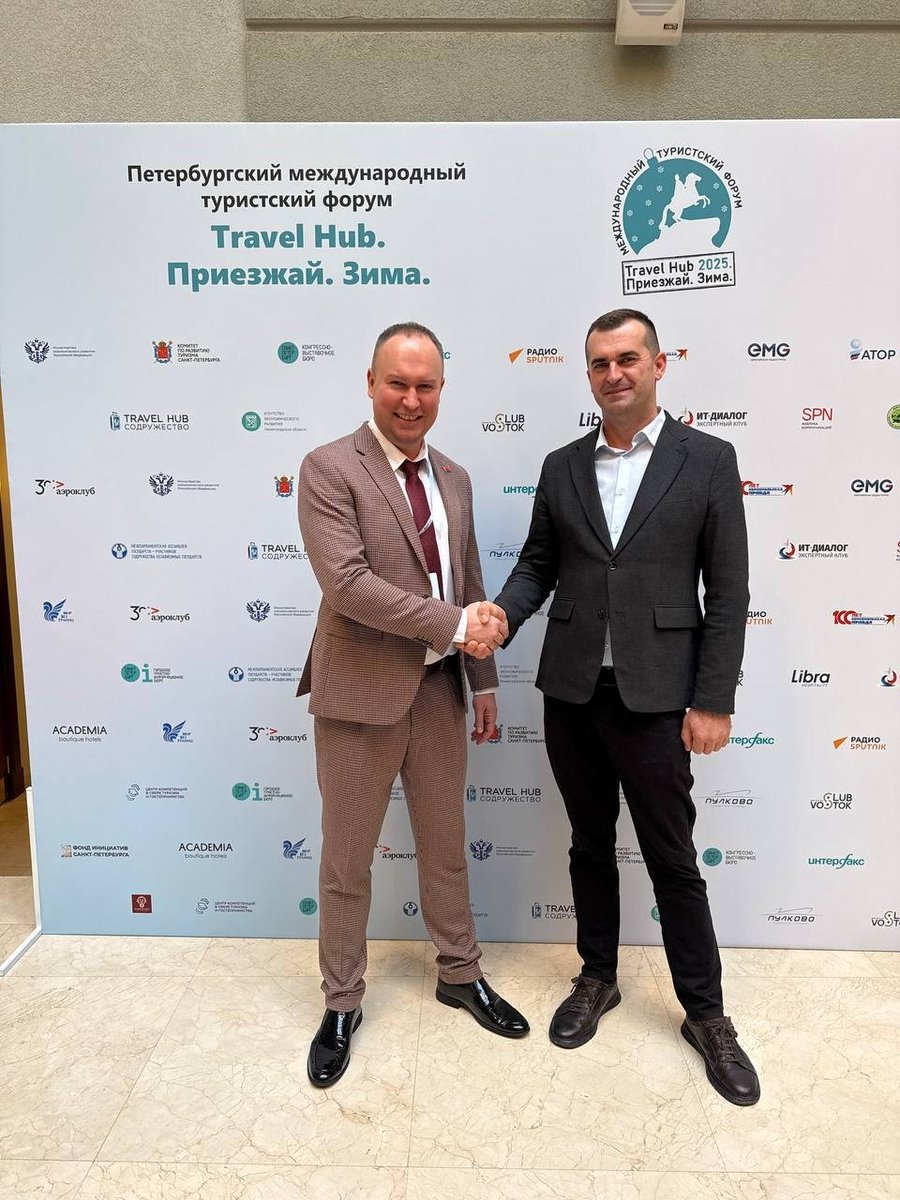 up_uin's tweet image. Минск на Travel Hub! Наши флагманы открывают зиму в Петербурге ❄ 
 
Петербургский международный туристский форум «Travel Hub. Приезжай. Зима» стартовал! И мы гордимся, что в самом сердце этого масштабного события уже работают самые  активные участники туриндустрии.
