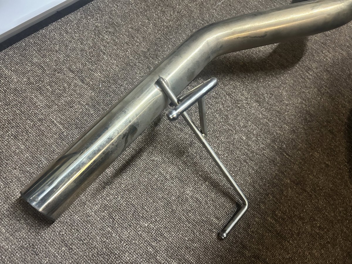 ゼロファイターのEG6用リアピストレート欲しい方いますか？？送料込み2