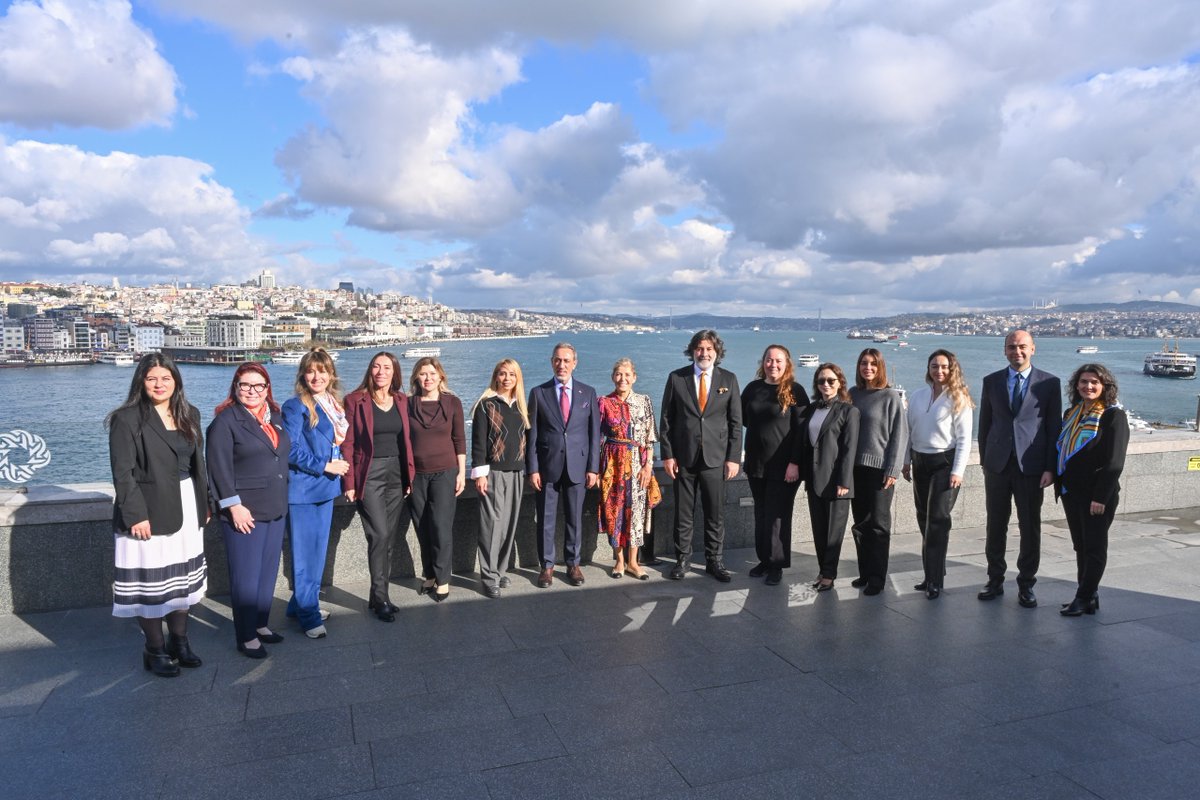 TOBB İstanbul Kadın Girişimciler Kurulu 26. İcra Komitesi Toplantısı, İTO Yönetim Kurulu Üyesi Münir Üstün ile İTO Meclis Üyesi ve İKGK Başkanı Hatice Güner Kal’ın başkanlığında gerçekleştirildi. Toplantıya Darülaceze Başkanı Esra Ceceli İslam konuk olarak katılırken, İTO Genel