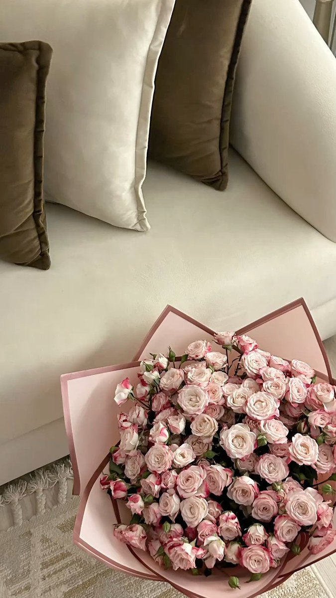 almnso0's tweet photo. اللهم البركة في اوقاتنا
والانشراح في صدورنا🌼🤍. https://t.co/kbvvnGezdG