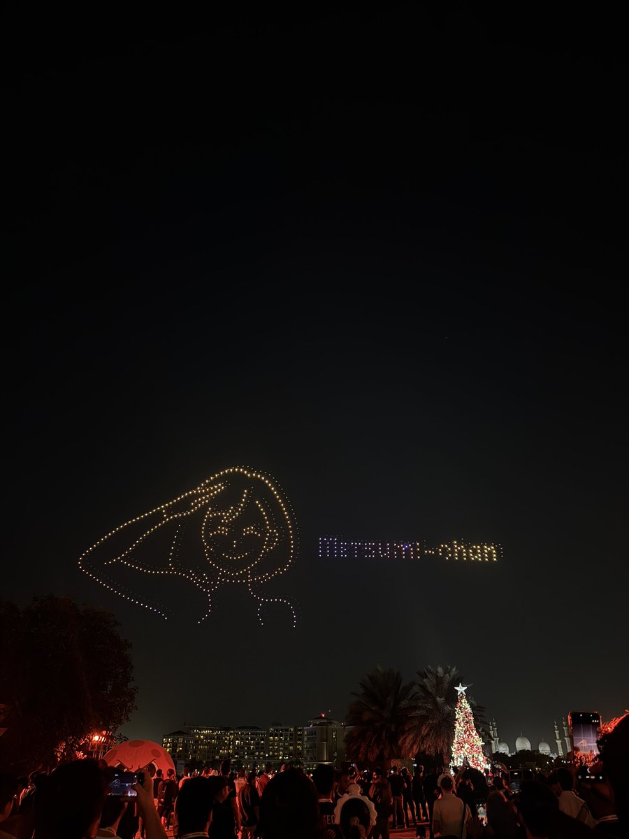 mΞllyssa tweet media