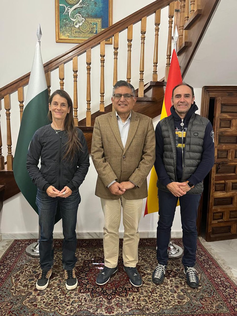 PakinSpain_'s tweet photo. En este Día Internacional de las ⛰️celebramos a la alpinista española Pipi Cardell @topitrepadora, una pionera que hizo historia al abrir una nueva ruta en estilo alpino en el Nanga Parbat. Una verdadera inspiración para el mundo del montañismo. #DiaInternacionalDeLasMontanas https://t.co/lxVsxIOfGW