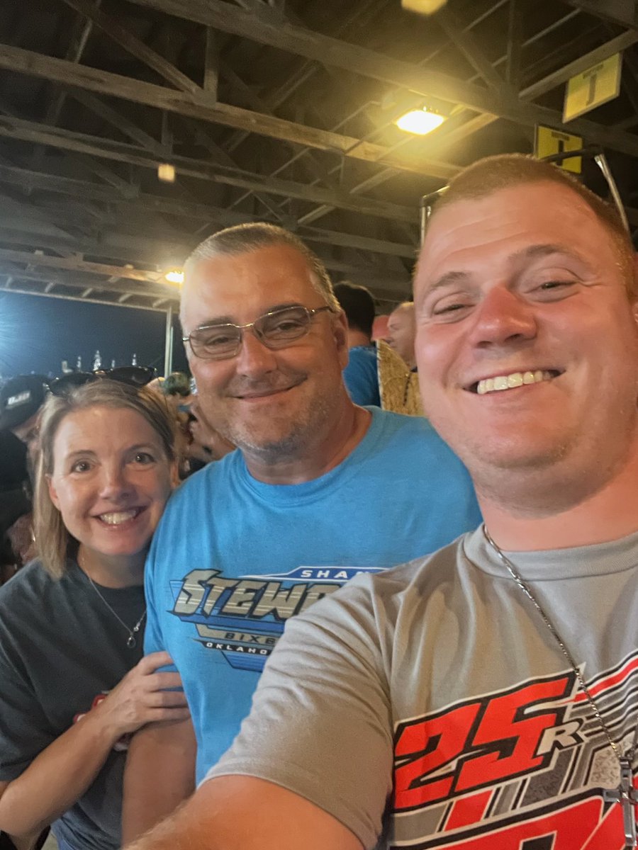 PappyKnappy tweet media