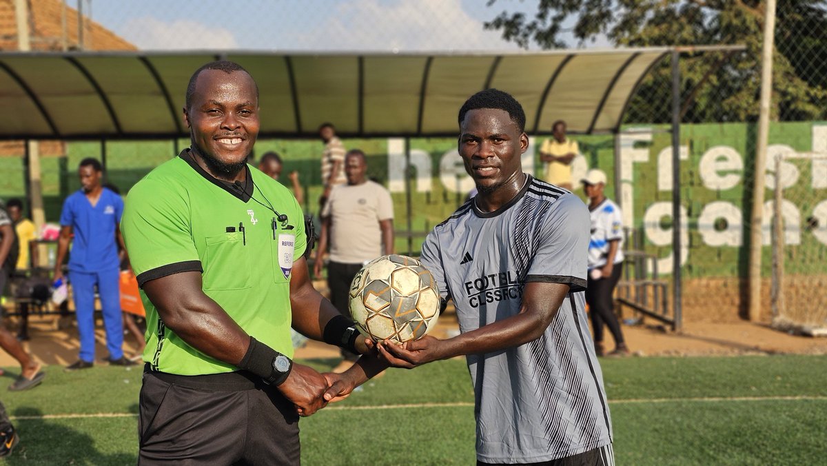 Footballclass20's tweet image. FULL-TIME: Football Classroom 5-0 Kayda FC 

Steven Yiga ⚽️⚽️⚽️
Amuli Mukasa ⚽️
Simione Ssevvume ⚽️

#FootballClassroom | #StanbicUgandaCup