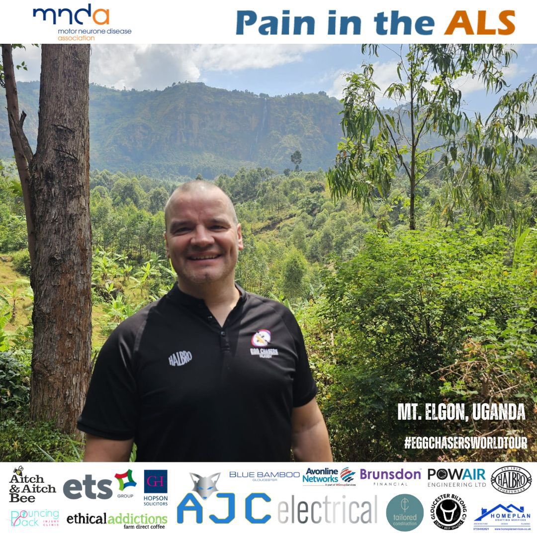 Another coffee hunt.
Another mountain in the background.
<a href="/EA_Coffee/">Ethical Addictions</a> back out in Uganda on the search for more ethically sourced coffee plantations 
#eggchasersworldtour ☕️