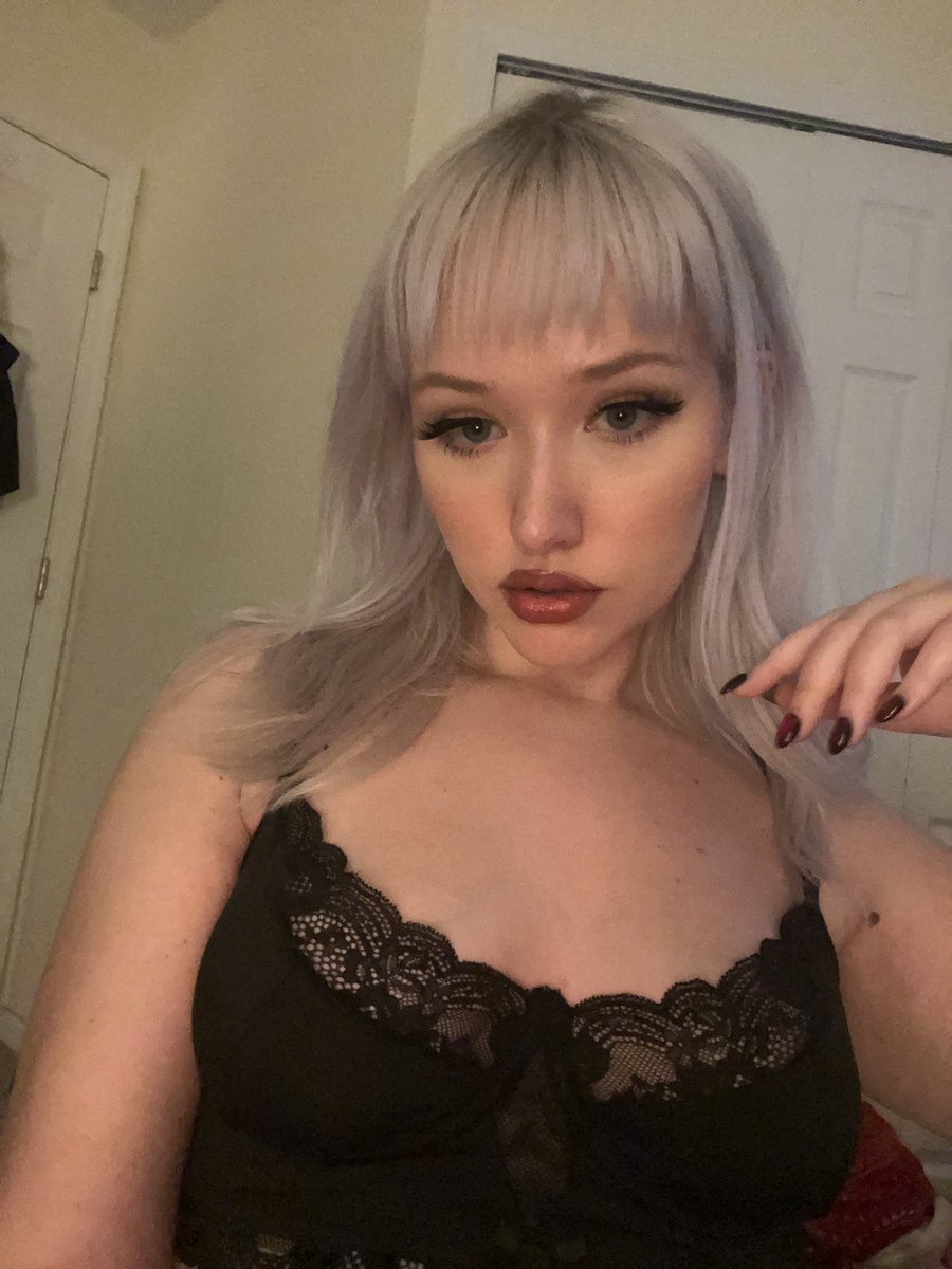 ariesangelbre_'s tweet image. 🖤