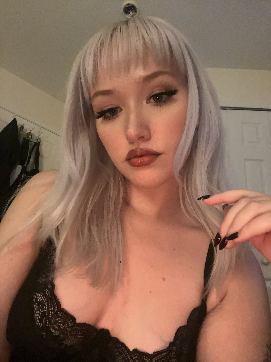 ariesangelbre_'s tweet image. 🖤