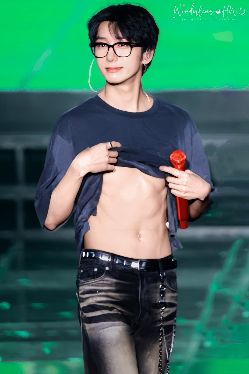 Wonderlens_HW's tweet photo. 250719 CONNECT X DAY2 HD

🫣🫣🫣🫣

#몬스타엑스
#형원 
#채형원 
#HYUNGWON 
#MONSTAX https://t.co/5NPZCppX1i
