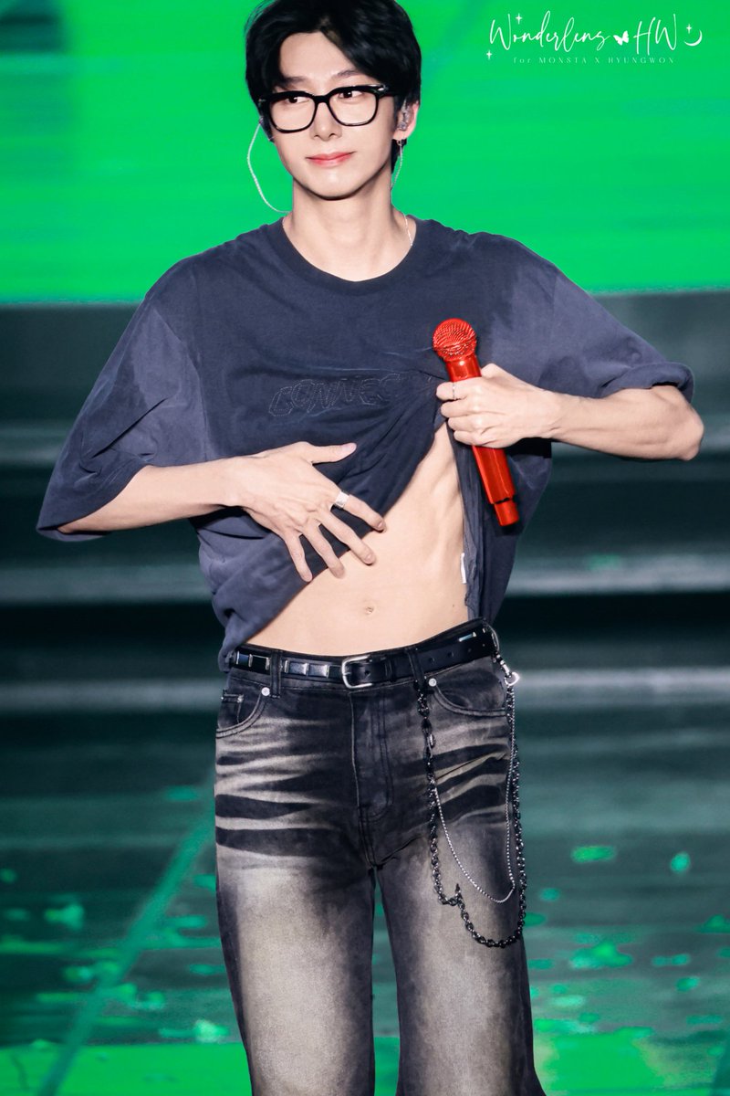 Wonderlens_HW's tweet photo. 250719 CONNECT X DAY2 HD

🫣🫣🫣🫣

#몬스타엑스
#형원 
#채형원 
#HYUNGWON 
#MONSTAX https://t.co/5NPZCppX1i