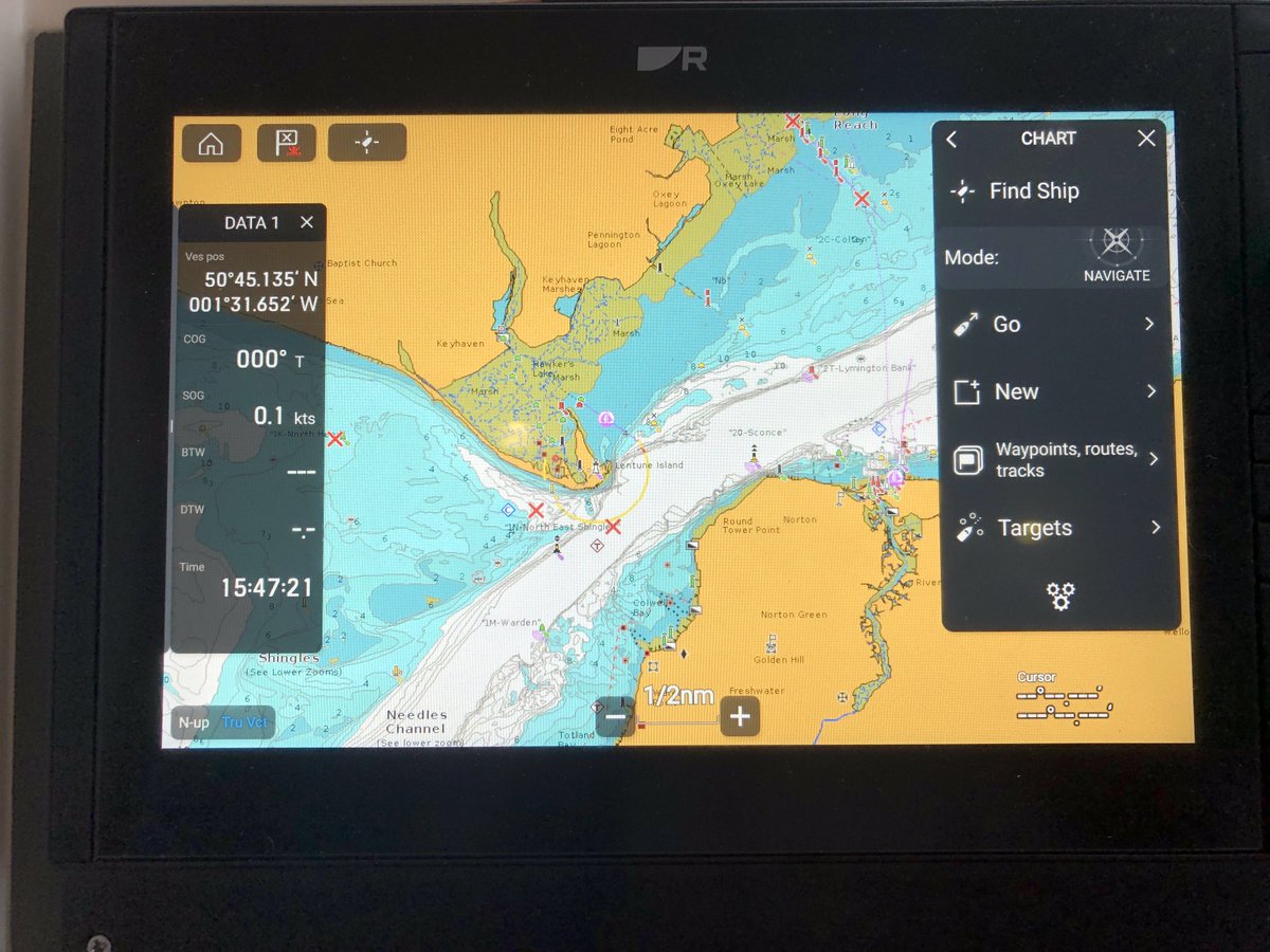 br_remote's tweet photo. The DS-180 PTZ Camera delivers clear, stable HD + thermal imaging with 30× zoom for tough #surveillance jobs. From coastal and harbour monitoring to #offshore use on vessels, it provides reliable long-range visibility when it matters most. #MaritimeSecurity #PTZCamera https://t.co/ehLWmicEq8