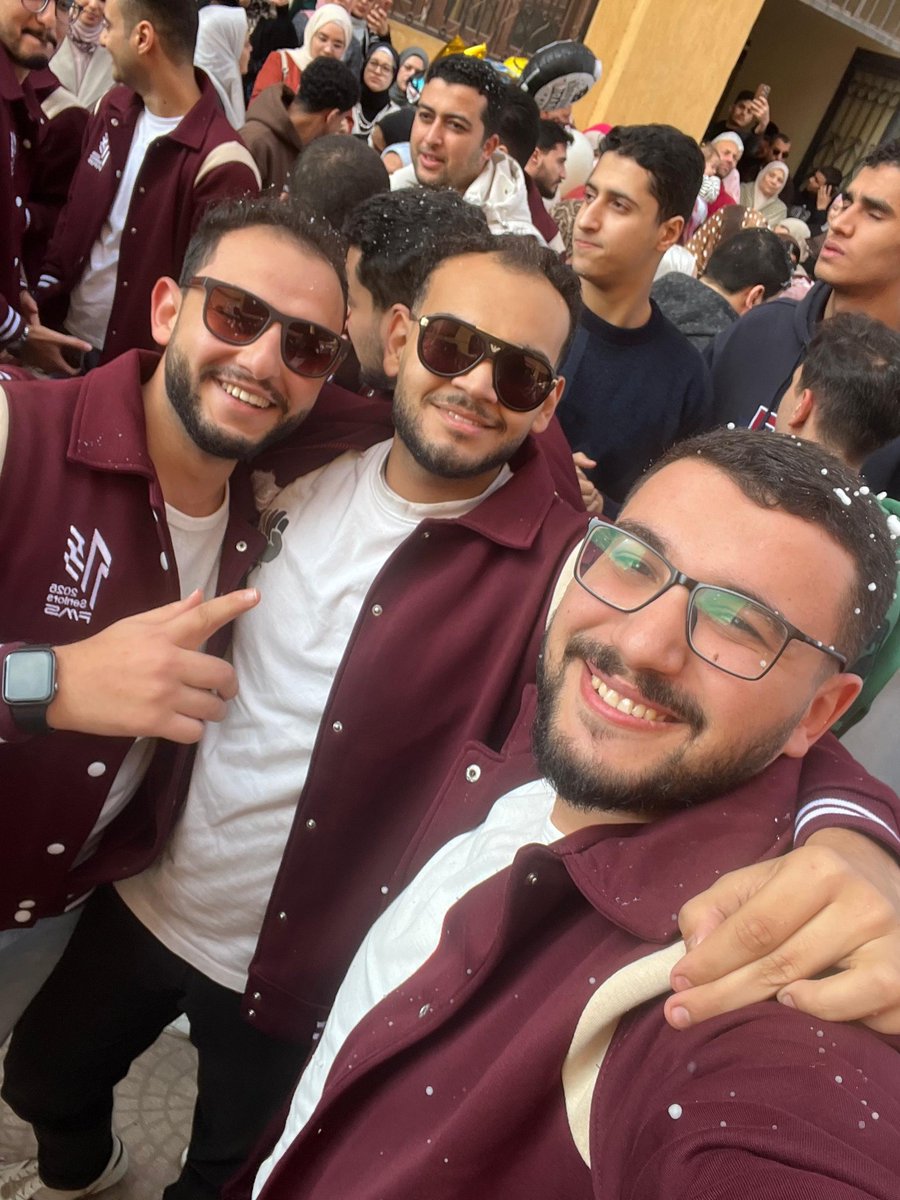 Mohamed26681123's tweet photo. زي محنا يدفعه الاحتفال ماشي 
#FMS1 https://t.co/eflUPwOo9S