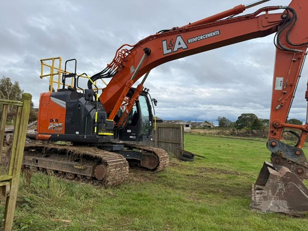 🏗️🏗️ FOR SALE: 𝟐𝟎𝟐𝟐 𝐇𝐈𝐓𝐀𝐂𝐇𝐈 𝐙𝐗𝟐𝟐𝟓𝐔𝐒 𝐋𝐂-𝟕 🏗️🏗️
View full listing 👉 ow.ly/tqmo50XHqAR

✅ X-Watch 4
✅ Boxing Ring
✅ 360 Cameras

🚨£82,500