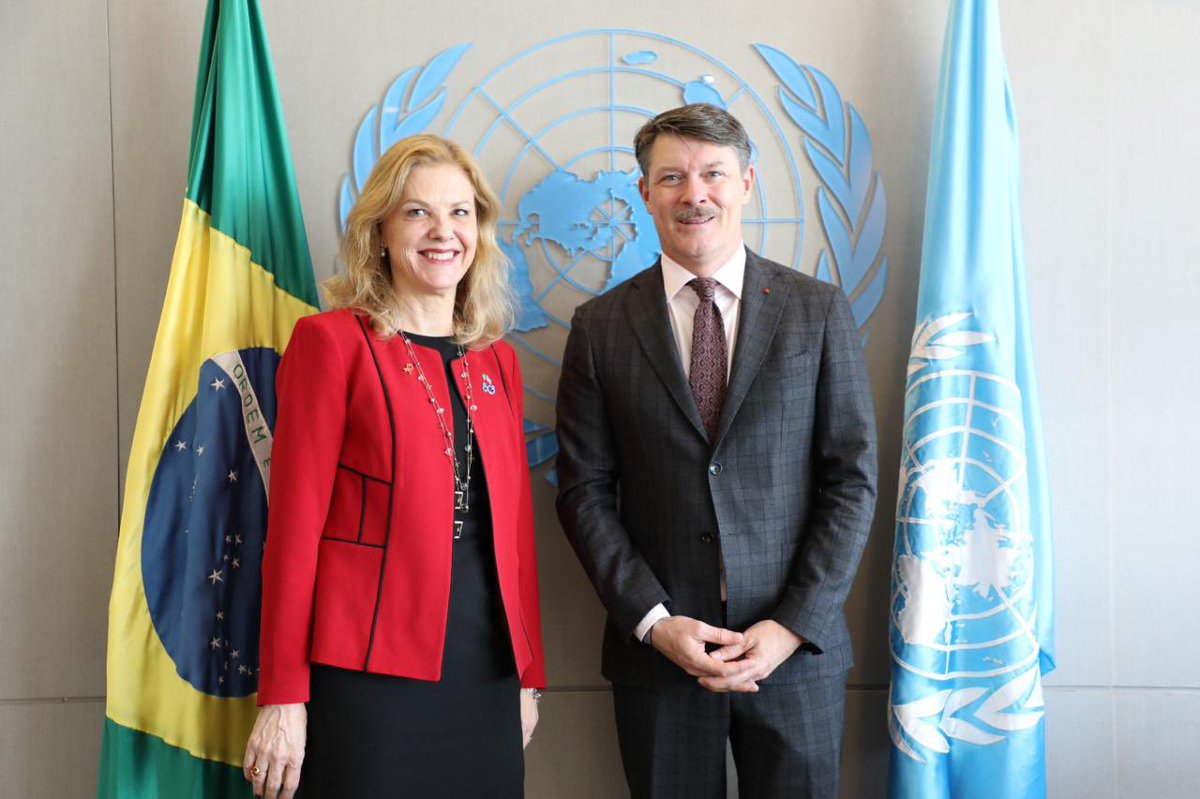 Fiquei muito feliz em conhecer a coordenadora residente da <a href="/ONUBrasil/">ONU Brasil</a>, Silvia Rucks, e saber mais sobre a forte parceria entre a ONU e o governo brasileiro para cumprir os Objetivos de Desenvolvimento Sustentável. #SDGs