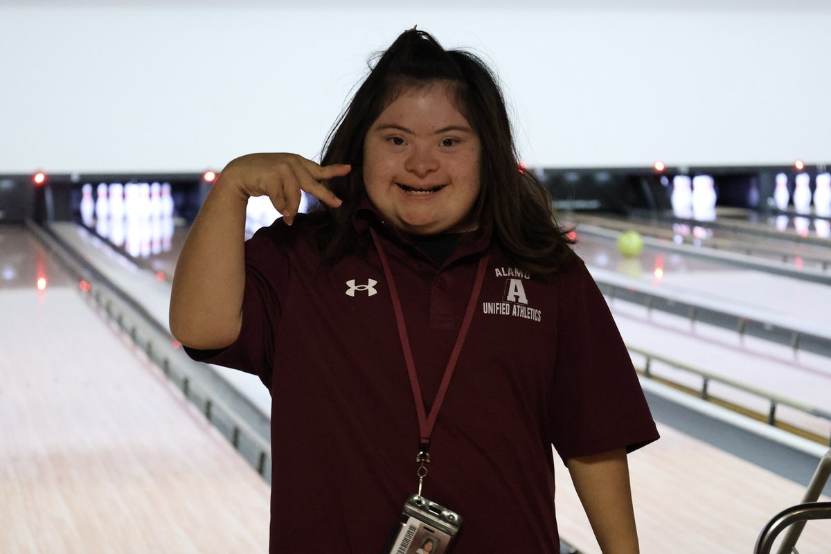 Midland_ISD's tweet image. A great day on the lanes for our MISD Unified Sports athletes! 🎳 Junior high and high school teams came together for fun, teamwork, and friendly competition. We are #MISDProud proud of every athlete who participated!
#ExcellenceinAction #StudentExperience