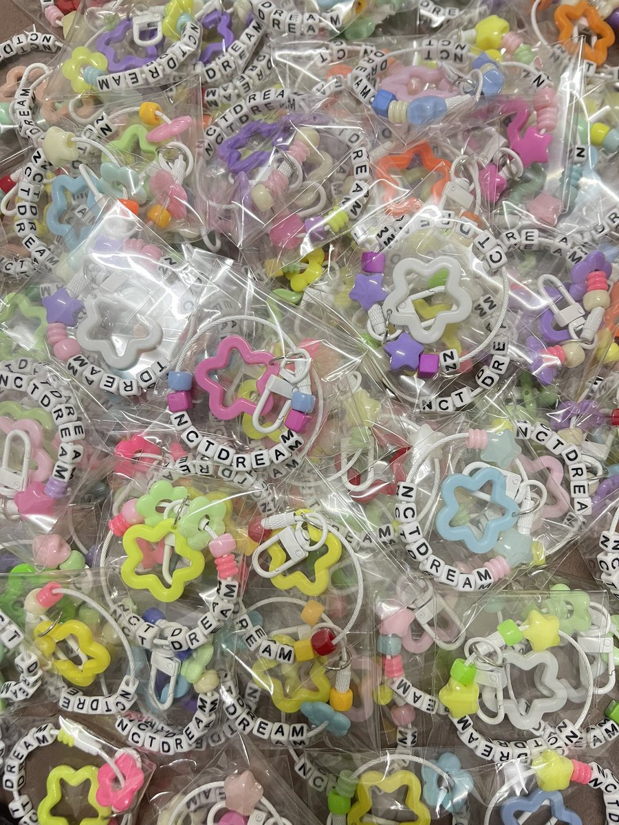 LyyaNaPeach's tweet image. The Dream Show 4 in Kuala Lumpur💚

Freebies by @LyyaNaPeach 

Date: 13/12 &amp;amp; 14/12
Time: around 12 above

How to claim:
🦋 rt &amp;amp; like 
🦋 find me &amp;amp; say 'hi' 
🦋 just tell me if u want Jaemin id photo
🦋 please do not throw or resell