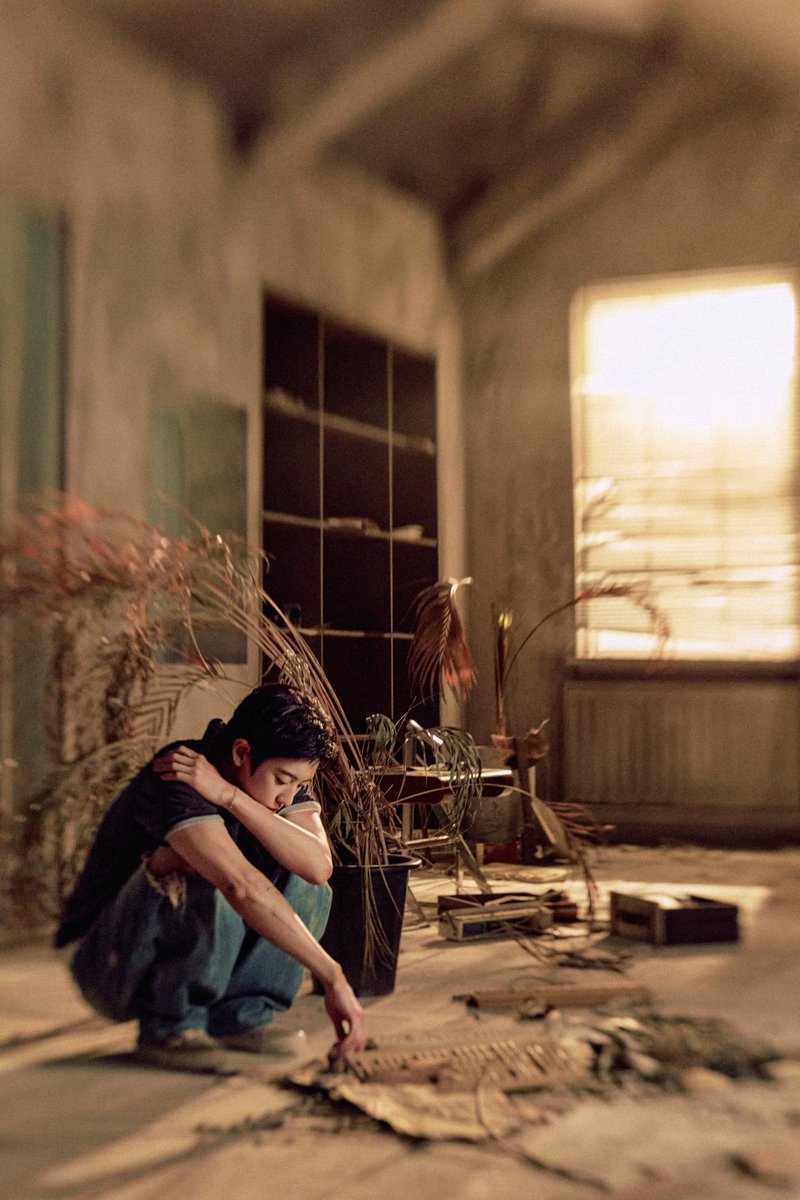 'I'm Home' Photo

#EXO #엑소 #weareoneEXO
#ImHome #EXO_ImHome
#REVERXE