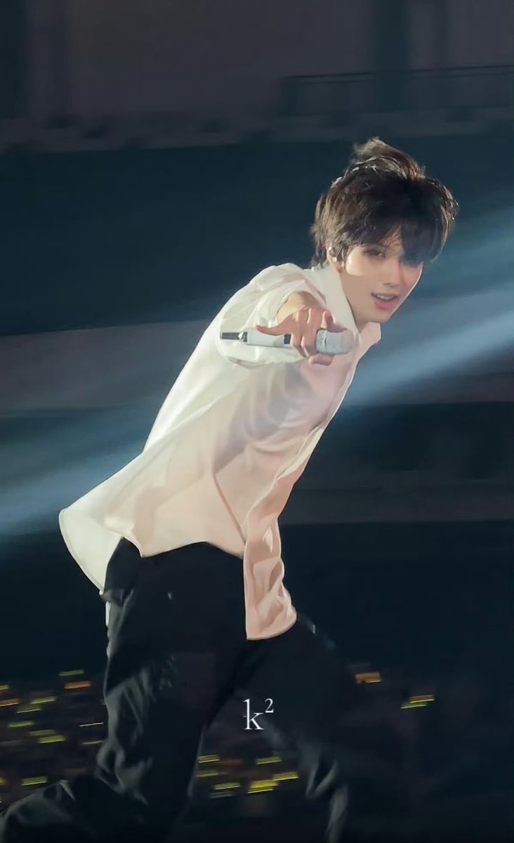 jisung is so dreamy….