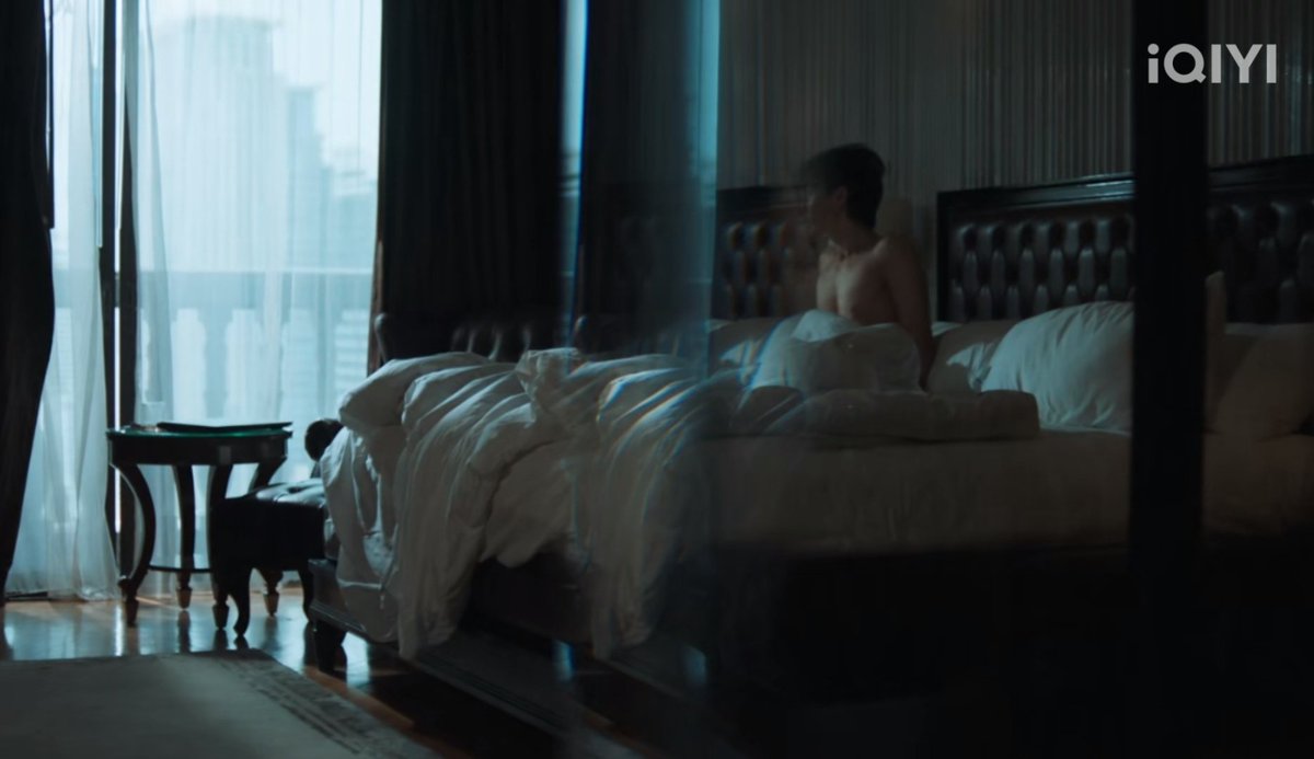 A vigilante who operates in a gray zone, distrust, paranoia, neither good nor bad. I've always been a fan of Gun's acting, but  #OffJumpol is shining in this. It feels very career-defining. I'm truly mesmerized by Koh's mix of "awful" and "liberating." #BurnoutSyndromeSeriesEP3