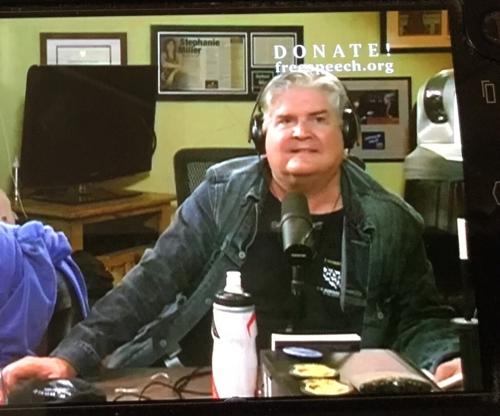 jboogiebrown's tweet photo. I can't believe #JimWard🎭🎙has left the building!💔😓"Good Lord!🧐The rod up that man's butt..."😭How I managed to capture the #genius💡of one of the best #voiceover🗣actors ever to do impersonations?🤷🏾‍♀️😂Here's #JimWard's infamous #LookAtThatFace!😫"Hi, I'm #Eric!"#Trump😲🤣😅🙏🏾 https://t.co/sNr3JGFWz3