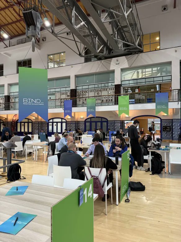 iCommunity tweet media