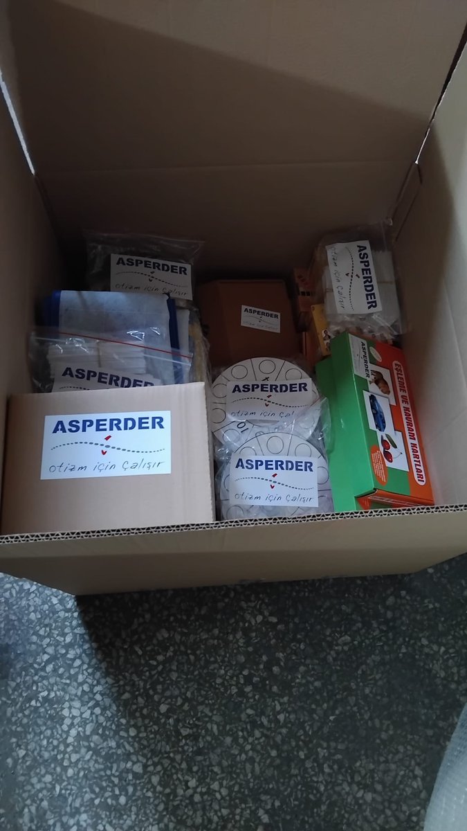 Asperder İktisadi İşletmesi kendi kaynaklarıyla M.E.V Firdevs-Lütfü Orgun ve İslambey Ortaokullarındaki iki ayrı Özel Eğitim sınıfına materyal desteği sağladı. Asperder İktisadi İşletmesi Otizm dışı alanlarda yaptığı ekonomik faaliyetlerle Otizme kaynak sağlar. Asperder Otizm