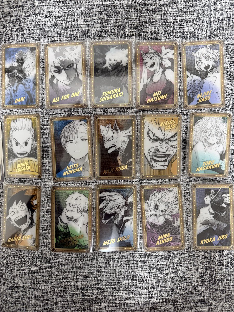 LslErvd_'s tweet photo. ヒロアカ原画展（ 東京会場 ） グッズ です！
1枚目のカードは一応オリジン組も何枚かありますが、譲るか迷っているため、
交換or買取条件によってお譲りするか
決めようと思います！欲しい方がいましたら
画像をDMにて、お送り致します‼️

⬇️リプにて3枚目、お譲りの詳細。 https://t.co/hU9YIfmrGg