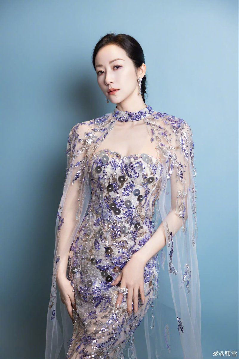 centlookbook's tweet photo. #hanxue in Selene Chow fall/winter 2025 collection for the Harper’s Bazaar Amazing Intangible Cultural Heritage Night x 2025 Maritime Silk Road International Cultural Tourism Festival in Quanzhou https://t.co/A3WxIkDZqT