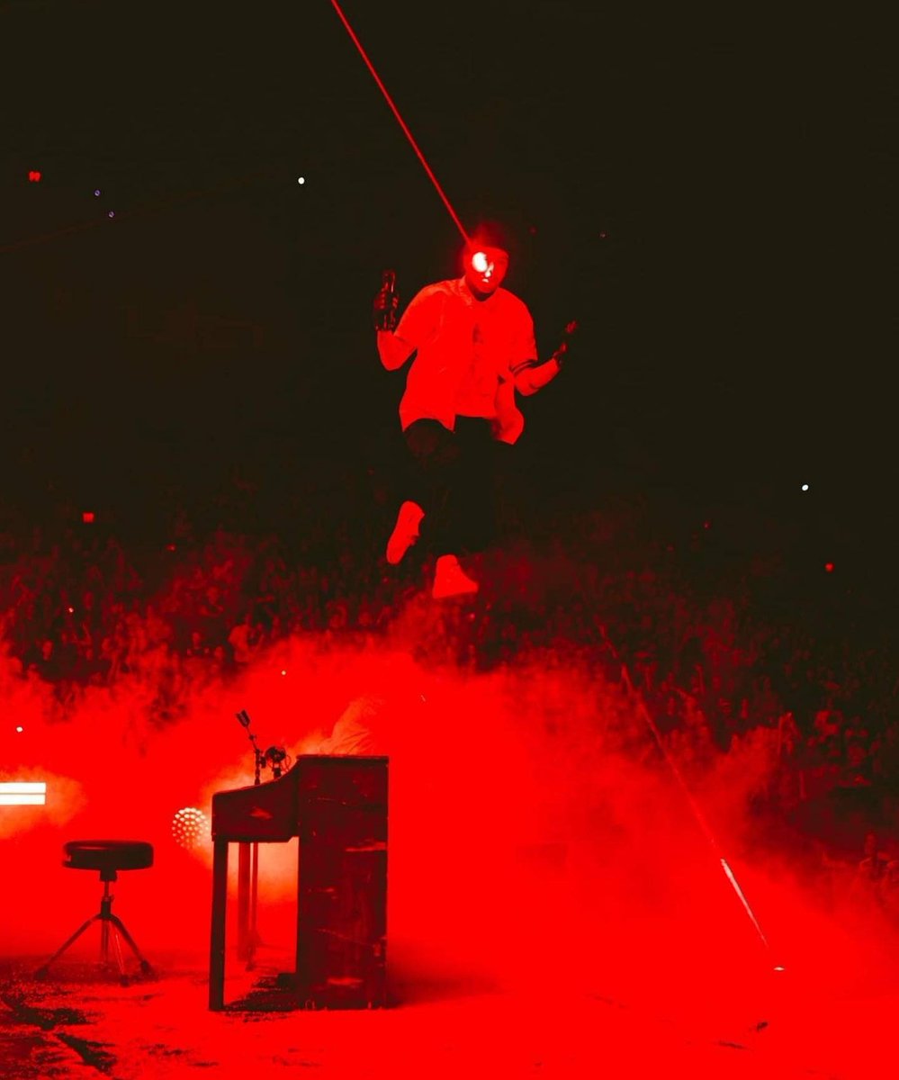 tyler joseph once said |-/ APE ꜱʜᴀᴋʏ ᴋɴᴇᴇꜱ OC tweet media