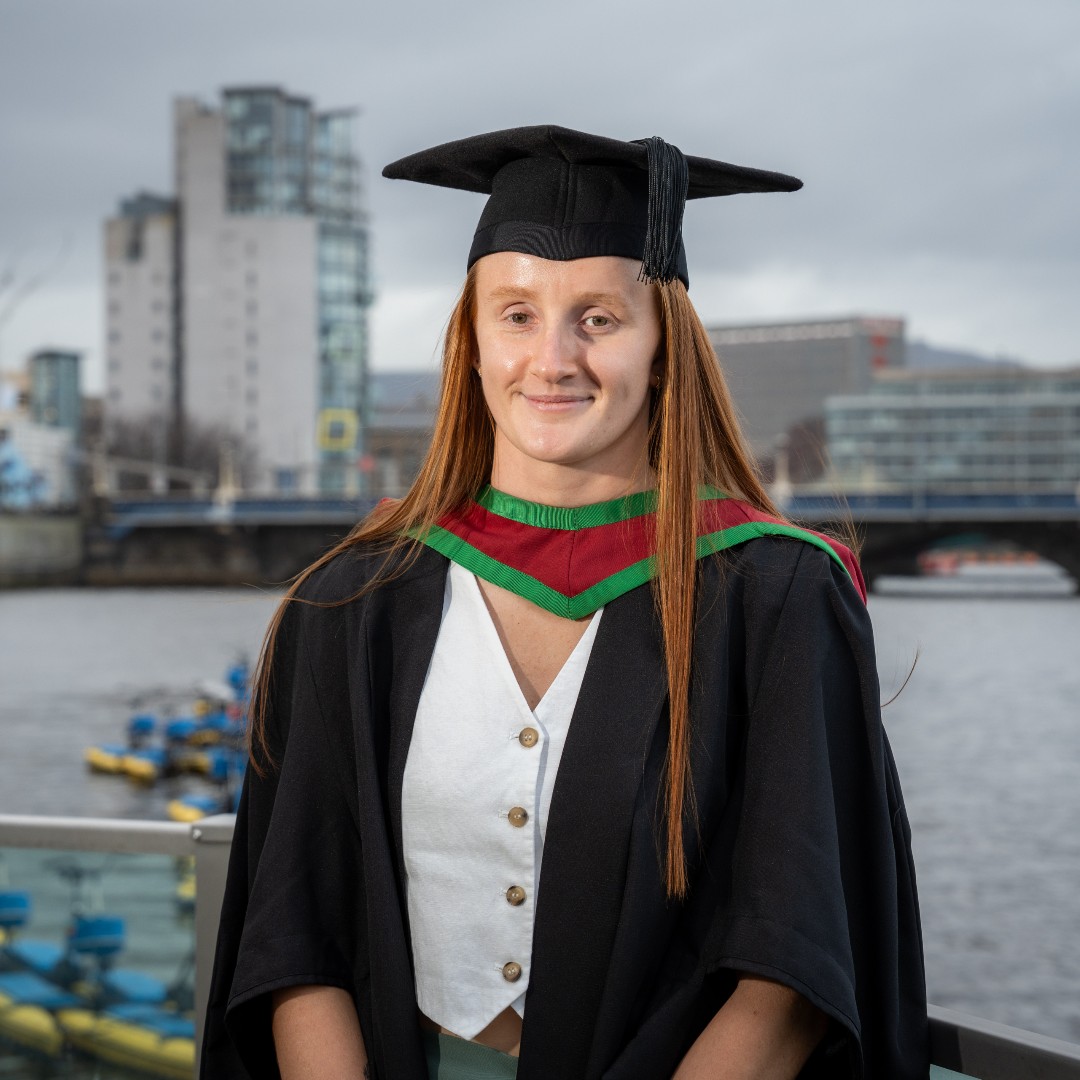 UlsterUni's tweet photo. Today Olympian, European Champion and Irish record holder, Danielle Hill, graduated from Ulster with a Master’s in Strength &amp; Conditioning, having balanced her sporting career and study through our Performance Sport Programme.

Read more: https://t.co/oe62HDZ9oe https://t.co/gQ8Vfcbgko