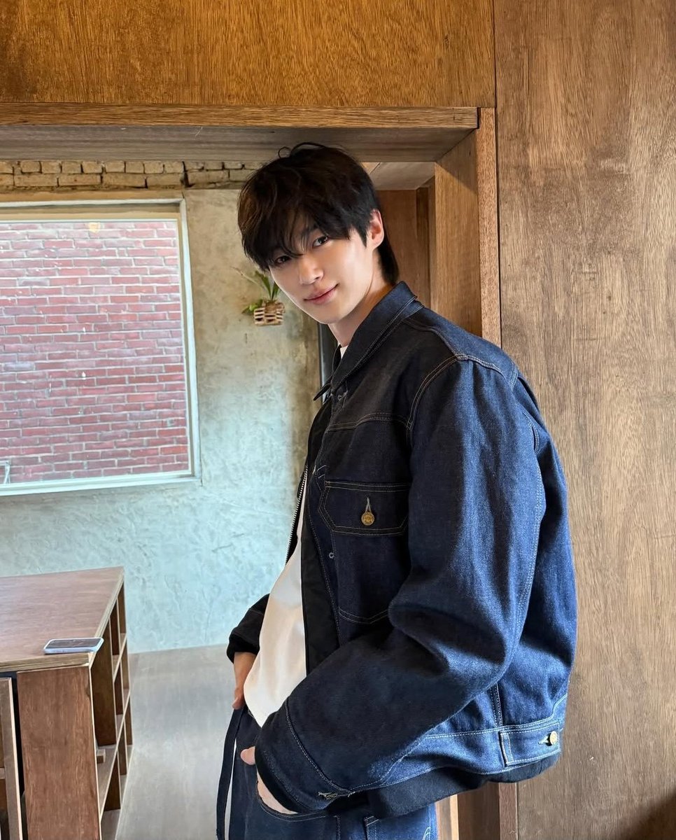 boyfriend wooseok you're so dearly missed :(