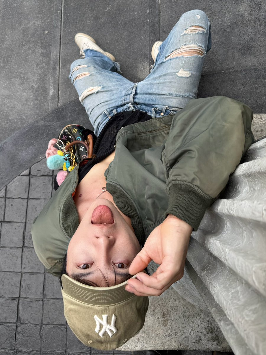 ช.ชวิน tweet media