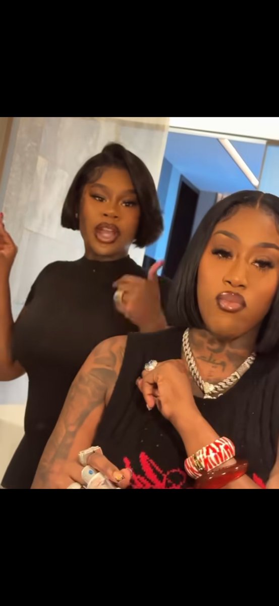 DaRealESTMoney's tweet image. This my favorite duo rn 😍👅🤤