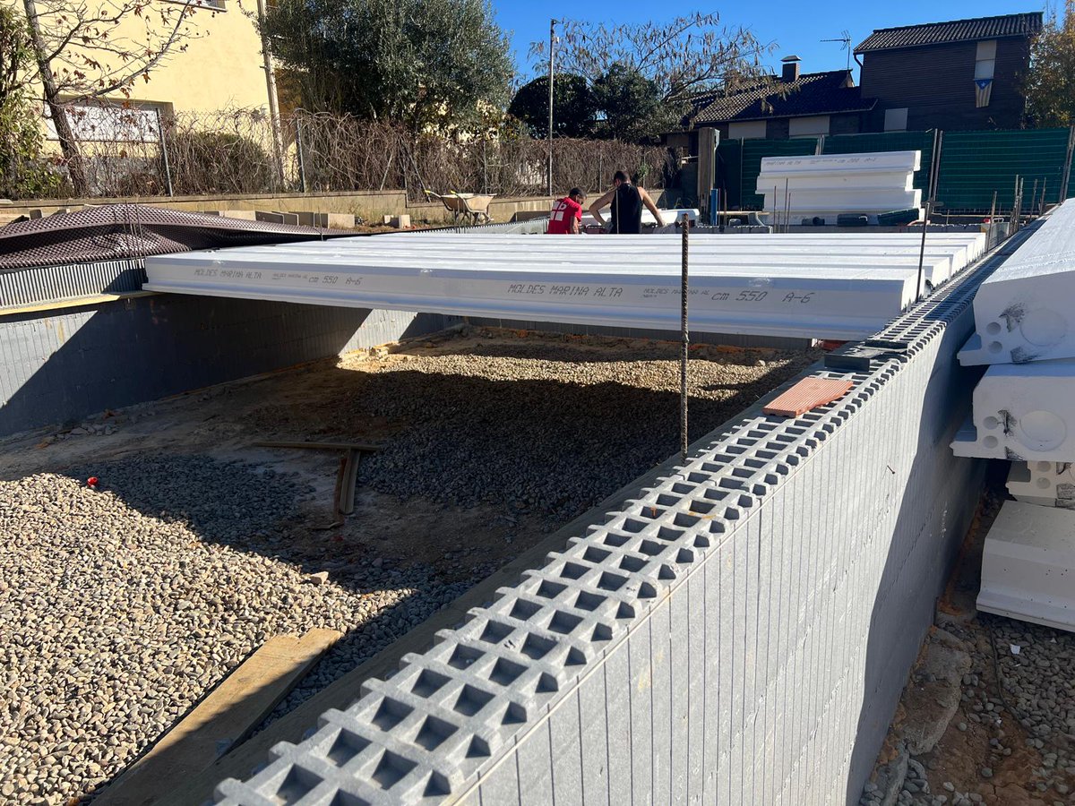 StyroStone's tweet photo. 🏠 Styro Stone floor in Bonmatí / Gerona / Spain! 🏠

The Styro Stone floor offers you:

Superior thermal insulation.

Higher energy efficiency.

Complies with NZEB standards.

💡 Ideal for sustainable, low-maintenance projects.

🔗 More info: https://t.co/TFbILRAyC5 https://t.co/4sXEaxLhM5