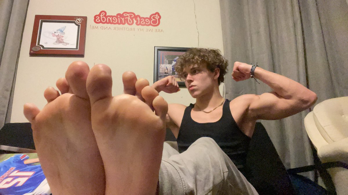 _MasterColt's tweet image. What better way to start your day than being under my feet?