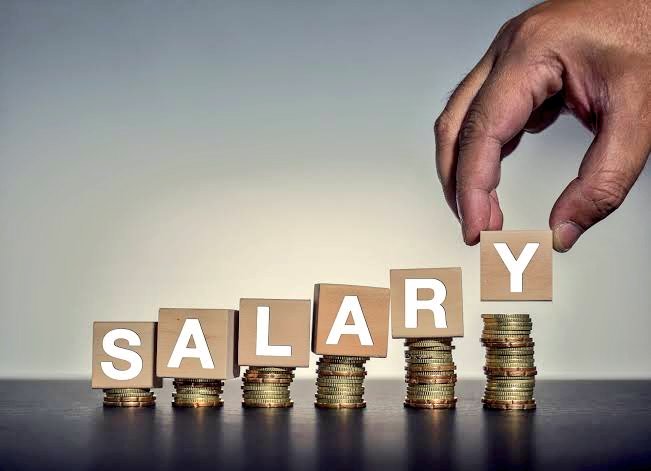 Labourconnectng's tweet photo. Negotiate Salary Strategically
Research market rates &amp; negotiate based on the value you offer, not just your personal financial needs.
#compensation #employment #labour #Nigerians https://t.co/EqDMEpZlUr