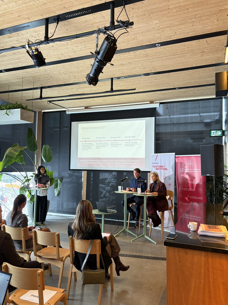 Conférence de presse #blocagemaximum avec #tourismemontreal | « Parmi les solutions, nous proposons de déployer une cellule d’intervention mandatées de reprendre en main la coordination des chantiers et l’élimination des obstacles dans l’hypercentre. » - <a href="/IsaDessureault/">Isabelle Dessureault</a>