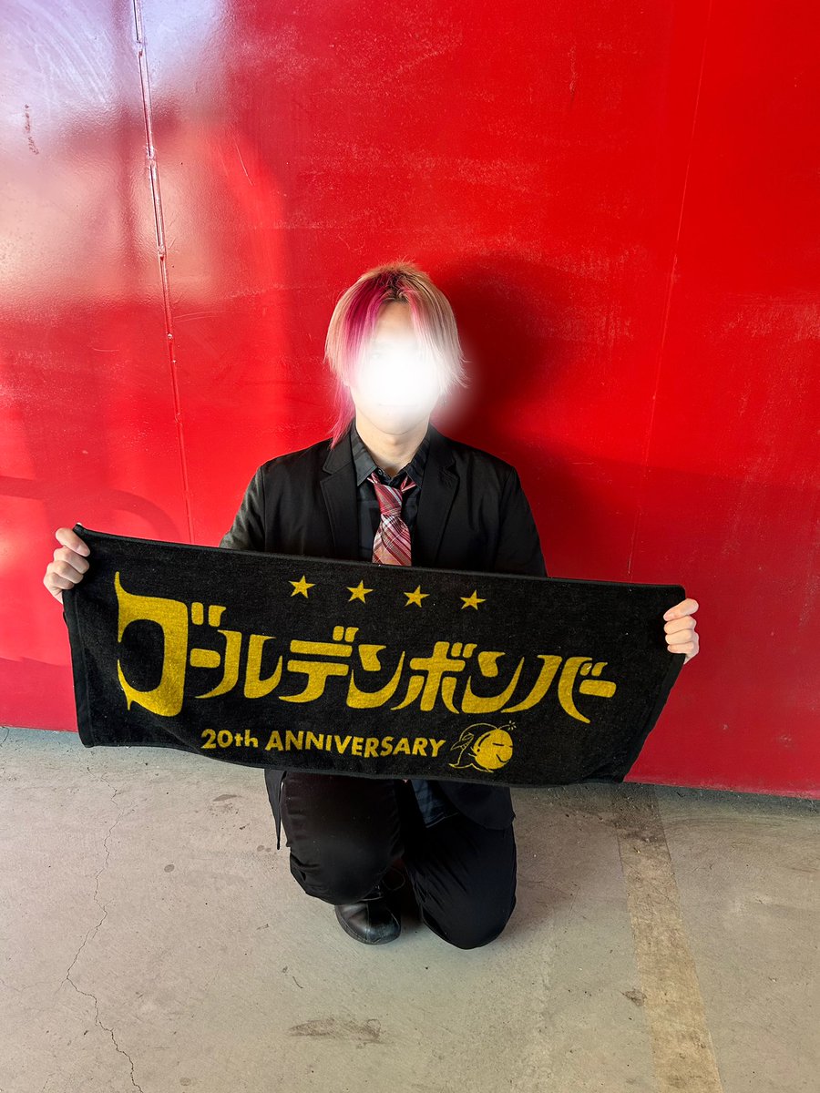 daiyafc003's tweet photo. 黒髪になって半年経つのに、いまだにアイコン左で詐欺ってたから、約1年ぶりにアイコン変えた！

改めましてだいや（偽名）です、これからもよろしくお願いしますー！
来年忙しくてライブ行けるか分からないけど…！ https://t.co/3h82VmAnqf