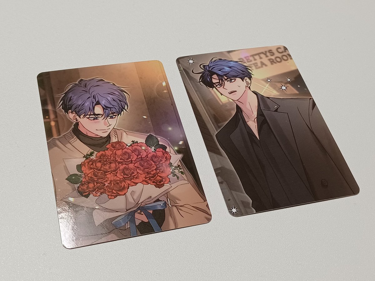 samrang_'s tweet image. 12/14 일요일 홍대 스케치 랜덤포카 
직거래 교환 합니다!!!

천사님 : 빨간 동그라미 
저 : 오른쪽 실물 포카

맨션이 반응이 빨라요!!!! 
RT 해주시면 감사합니다!!!