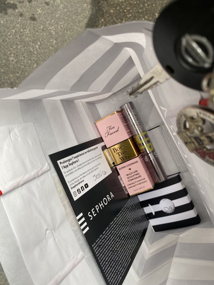 instableEmotion's tweet image. Le meilleur des concealer