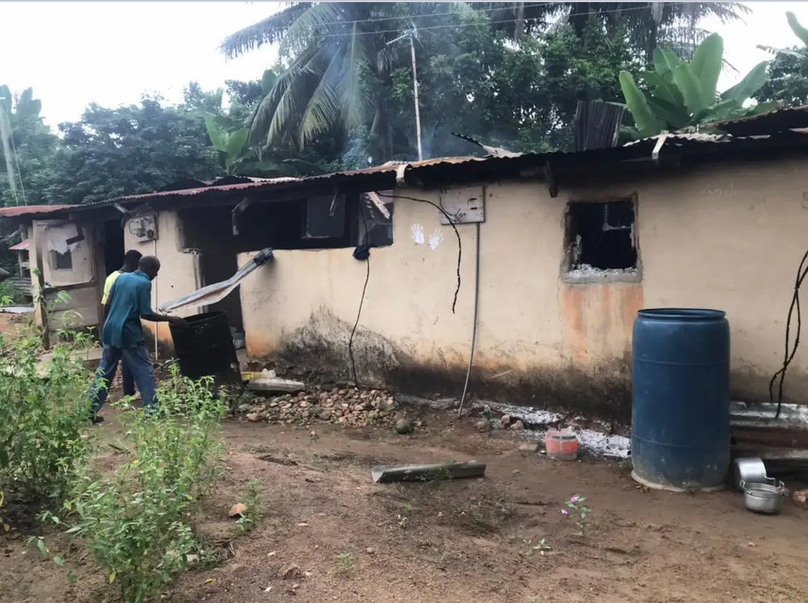Bobthebuil19383's tweet photo. A community in Okanta, located in the Suhum area of the Eastern Region, is being forcefully displaced by a group of individuals who want to engage in illegal mining. 

I reached out to a member who resides in the community, and she explained that multiple reports were allegedly filed at the Suhum Police Station and again at a station in Koforidua, yet nothing meaningful has come out of these complaints. 

The District Chief Executive responsible for the area was also contacted, she claims, but despite these efforts, the community continues to face harassment and persistent threats from these individuals.  

The individual who exposed what was happening claims she’s facing death threats and harassment from unknown callers. Several residential buildings were allegedly burnt to forcibly displace community members. This situation raises serious questions about our fight against illegal mining. We ask communities to report and fight galamsey yet when they do they’re not protected nor are they helped. They need our help. #StopGalamseyNow  @barkervogues @ArmahKofiBuah @JDMahama